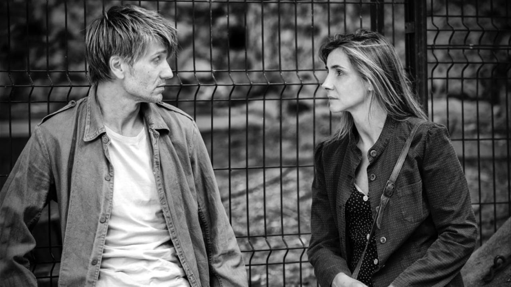 Kadınların Gölgesinde izle