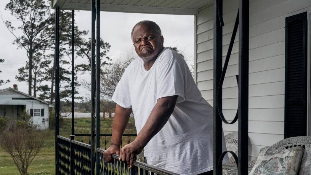 Silver Dollar Road izle