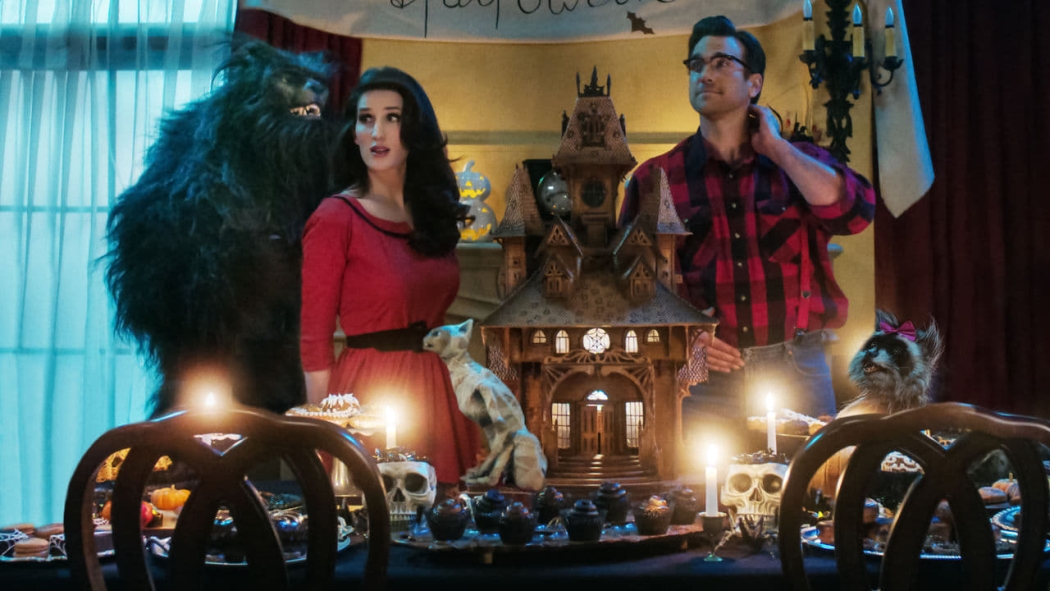 The Curious Creations of Christine McConnell 1. Sezon 3. Bölüm izle